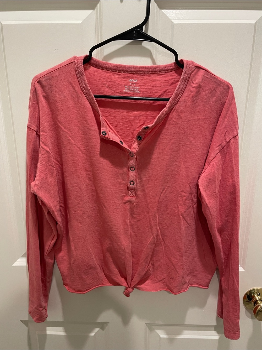 Women’s Aerie Pink Henley Knot-Front Long Sleeve Top